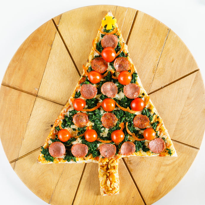 Christmas tree pizza