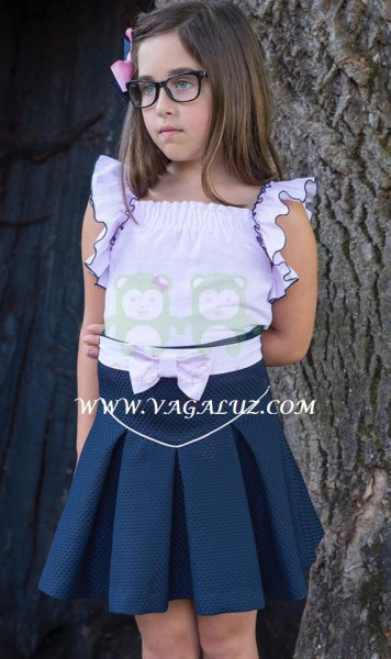 Pretty blouse and skirt set by Badum Badero
