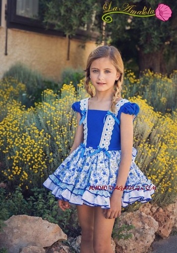 Vestido con tonos azules de La Amapola.