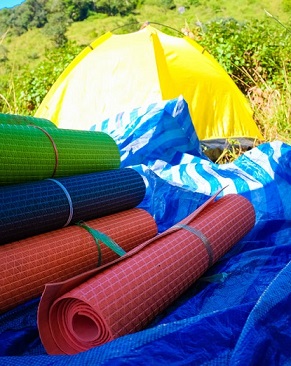 Material de acampada para ir de camping con niños.