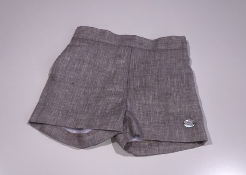 Pantalón corto de niño en lino gris de José Varón